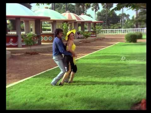 Manithan Movie Songs | Kaala Kaala Video Song | Rajinikanth Hits