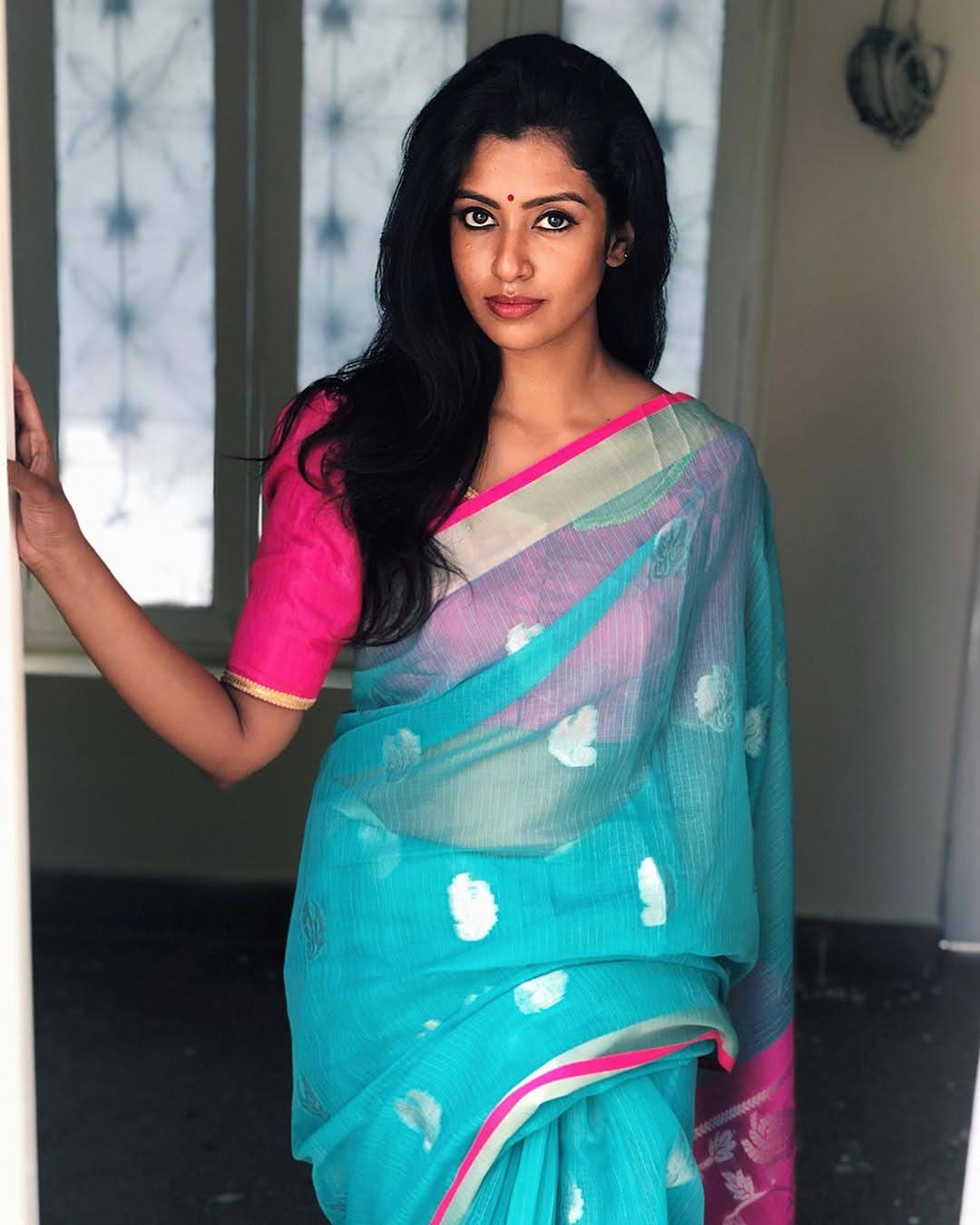 Bharathi-Kannamma-Serial-Actress-Roshini-Haripriyan-34