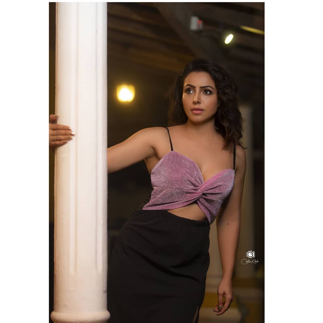 Actress Nandini Rai Latest Photos (41)