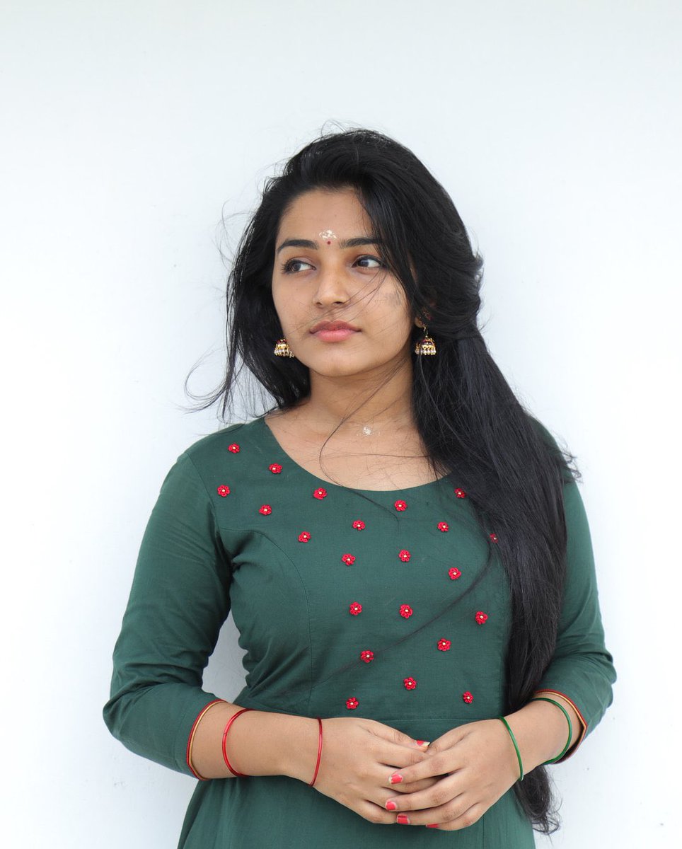 Rajisha-Vijayan-Karnan-actress-69224