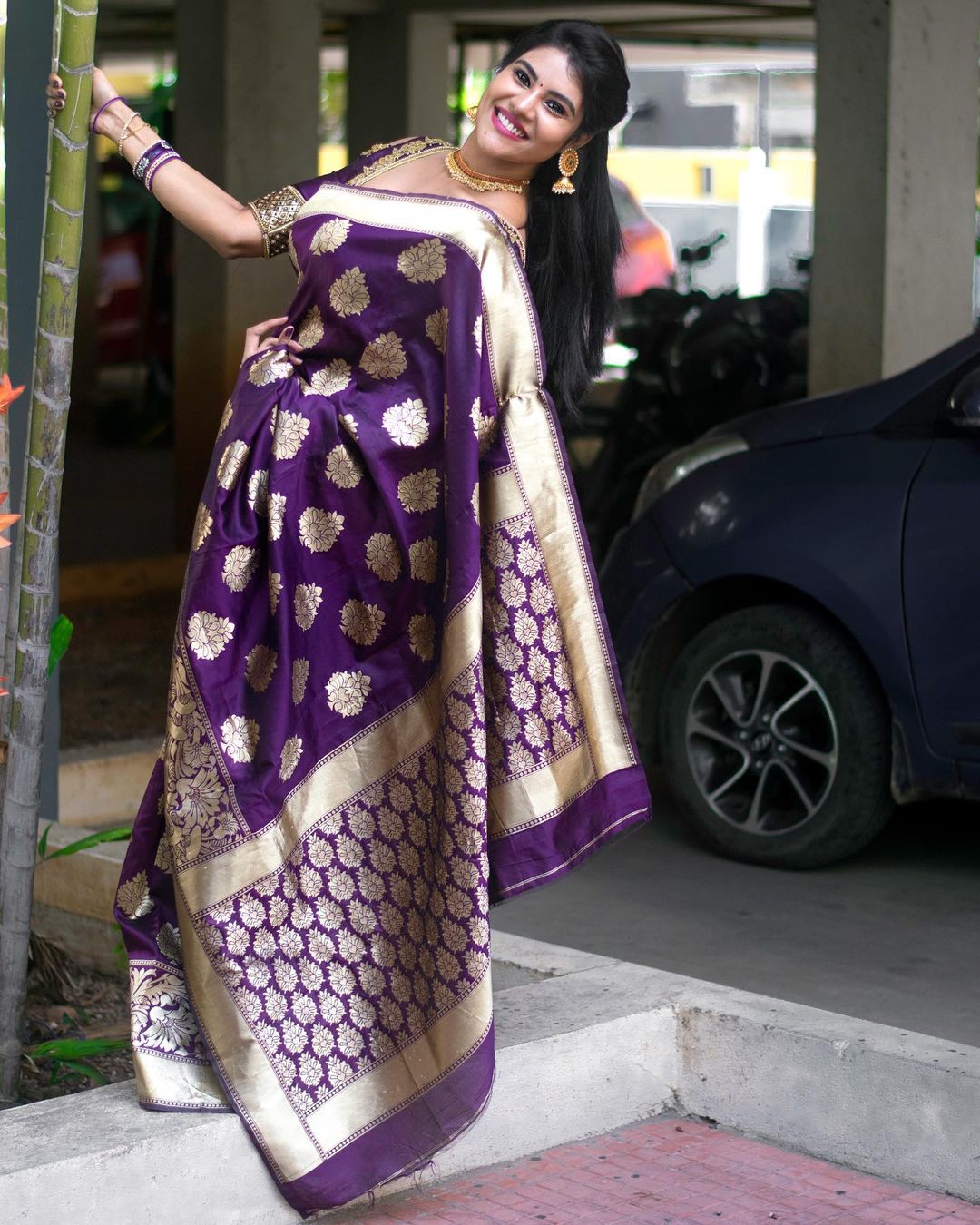 Tamil Serial Actress Nivisha Stills (7)